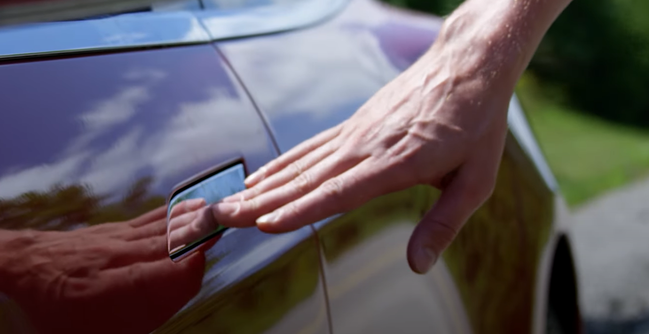  可展開式車門把手的軟觸控或手接近檢測