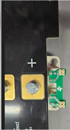 UCC21750Q1 將柵極驅動器 EVM 連接到 BM3 電源模塊的接口板