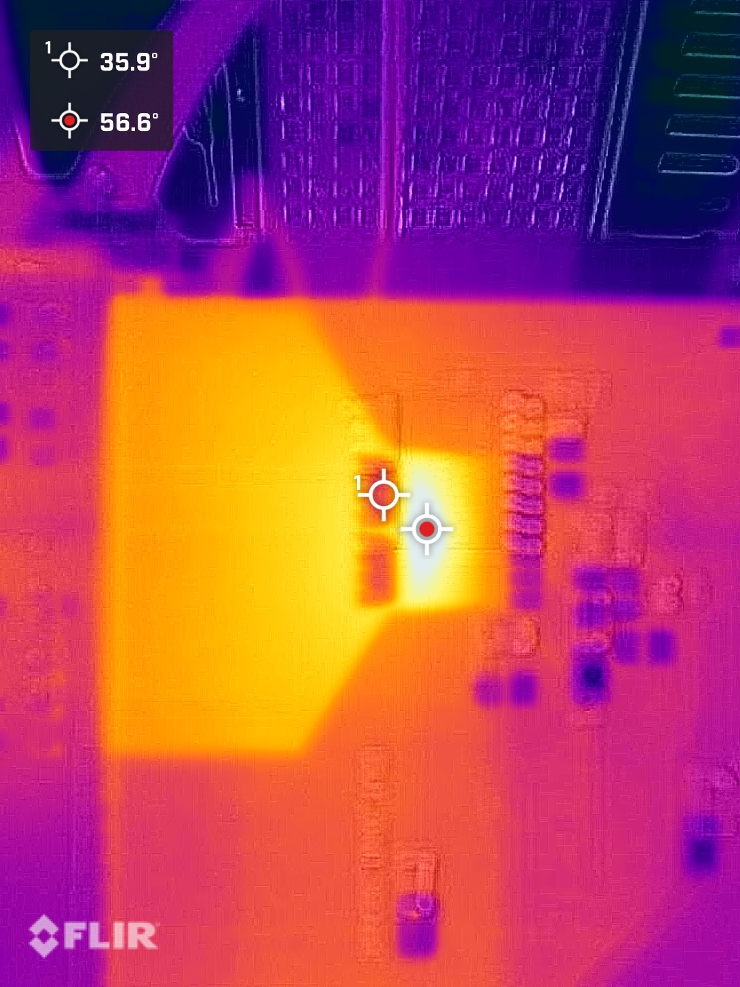  SOIC-10 封裝在 SOIC-16 焊盤布局上，500 個循環后，SAC 水溶性焊膏