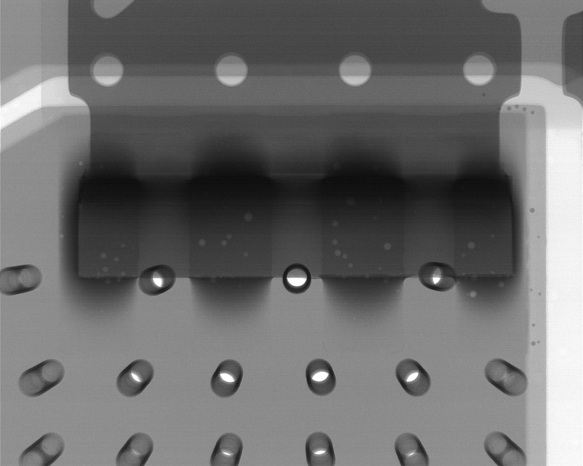  免清洗焊膏 X 射線，左側輸入引線