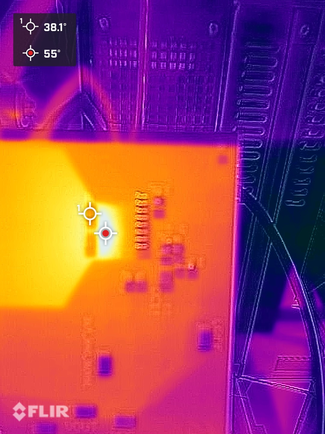  SOIC-10 封裝在 SOIC-10 焊盤布局上，初始時刻，SAC 水溶性焊膏