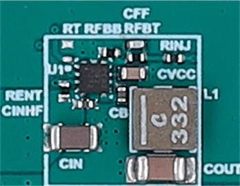 LMR43610-Q1 LMR43620-Q1 典型設計尺寸 (10mm × 10mm)