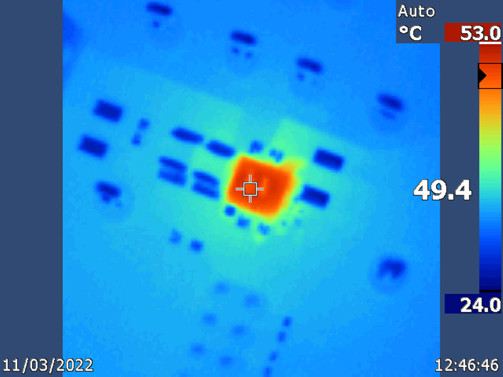 TPSM365R3 TPSM365R6 熱像圖，VIN = 24V，VOUT = 12V，F(xiàn)SW = 2.2MHz，IOUT = 0.6A（標(biāo)準(zhǔn) EVM 和 BOM）