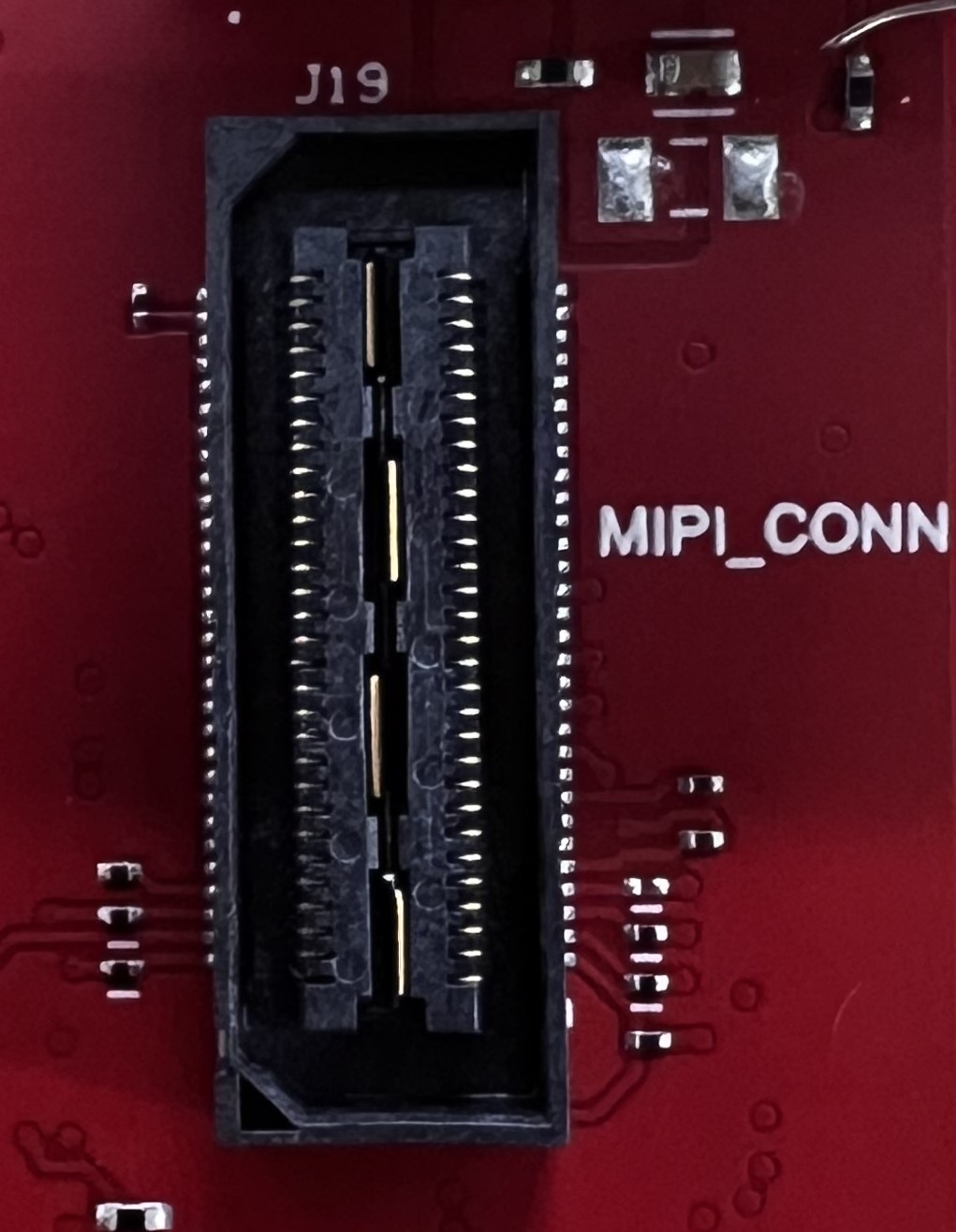 AWR2E44PEVM 60 引腳 MIPI 連接器