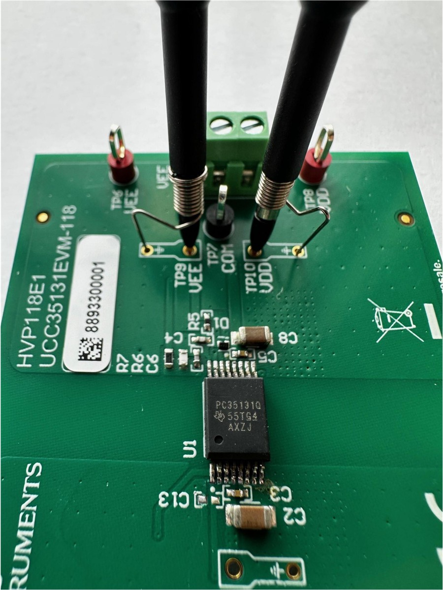 UCC35131EVM-118 PCB 示波器探頭測試點